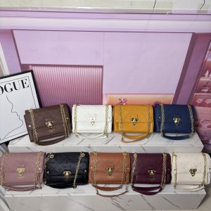 MC-LV-10112- Single-shoulder crossbody bag
